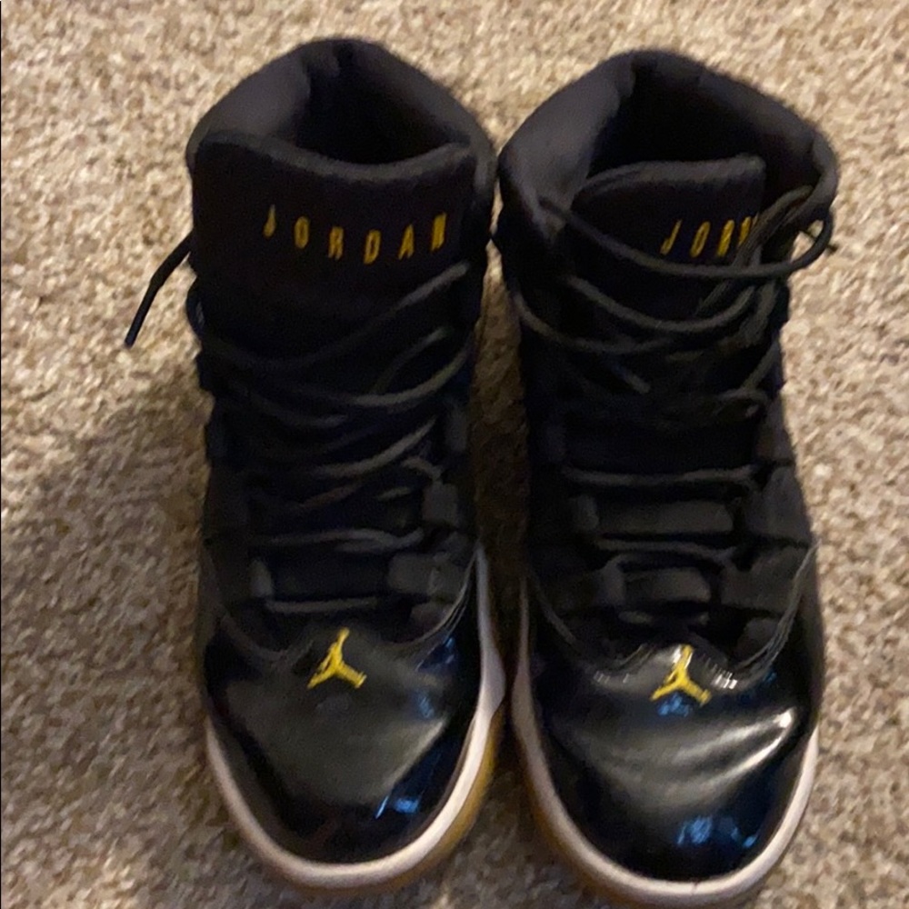 Jordan’s - Picture 2 of 4